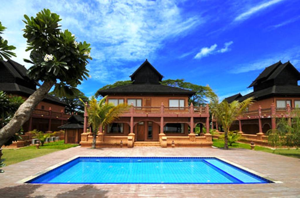 Kma Kaytumadi Hotel Taungoo Kültér fotó