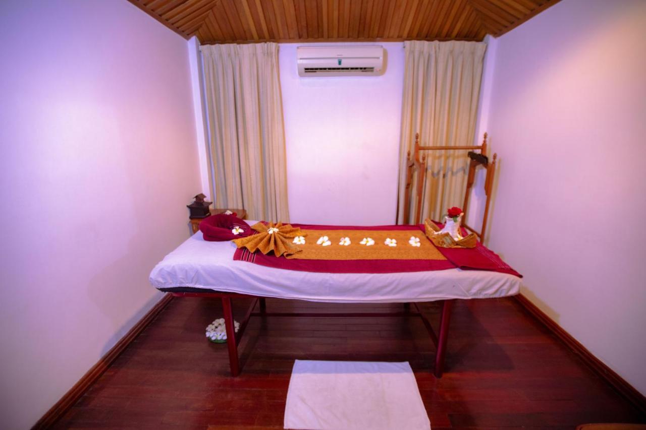 Kma Kaytumadi Hotel Taungoo Kültér fotó