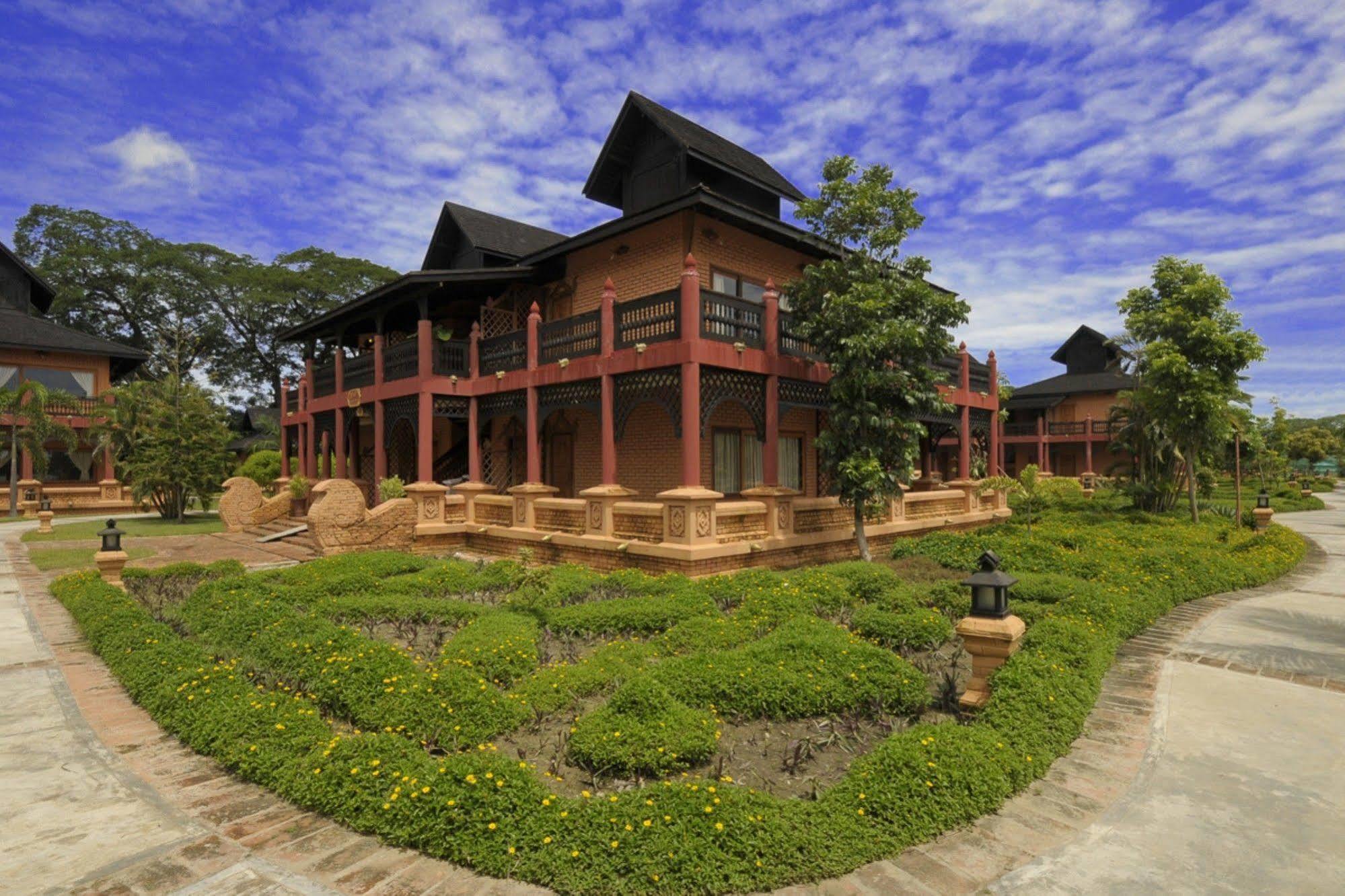 Kma Kaytumadi Hotel Taungoo Kültér fotó